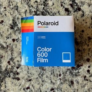 Polaroid 600 color film